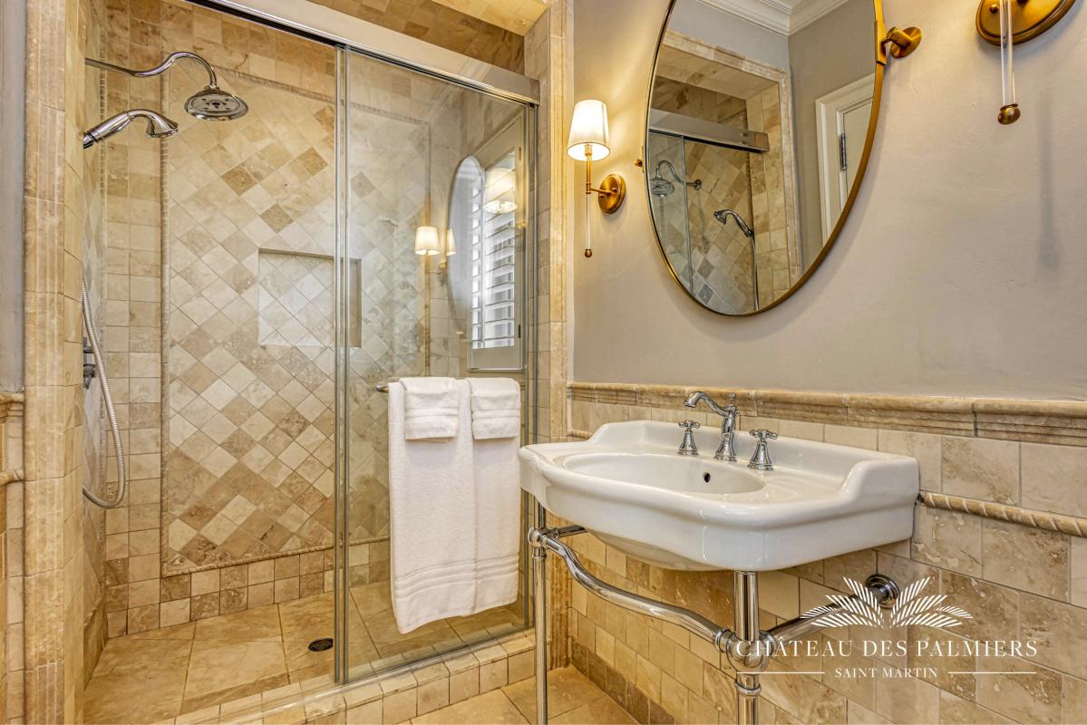 21.Location villa Chateau des Palmiers accés mer Terres Basses Saint Martin